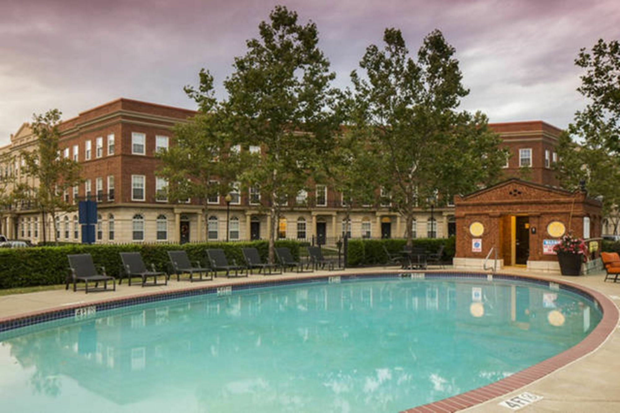 Bridgestreet At Easton Commons Aparthotel Columbus Exterior photo
